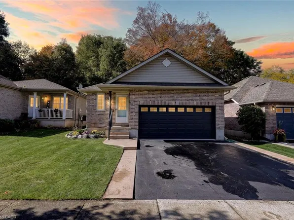 10 Potters Way, Woodstock, ON N4S 8Z5