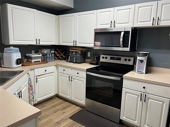 4th image of 5566 METROWEST BOULEVARD #301