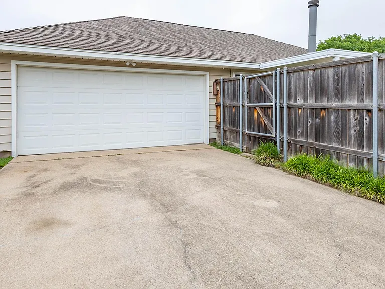 1526 Haven Pl — Photo 27