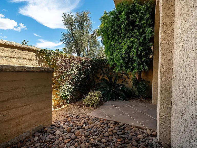 5 Stanford Dr — Photo 80