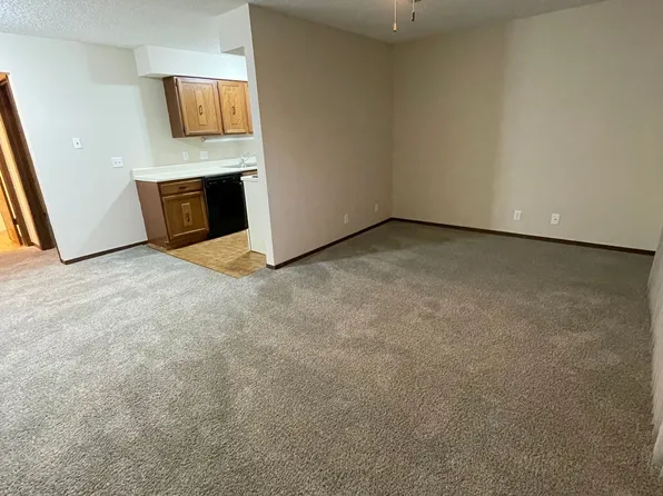 Cozy 1bed/1ba available near NWU, 5221 Cleveland Ave #6, Lincoln, NE 68504