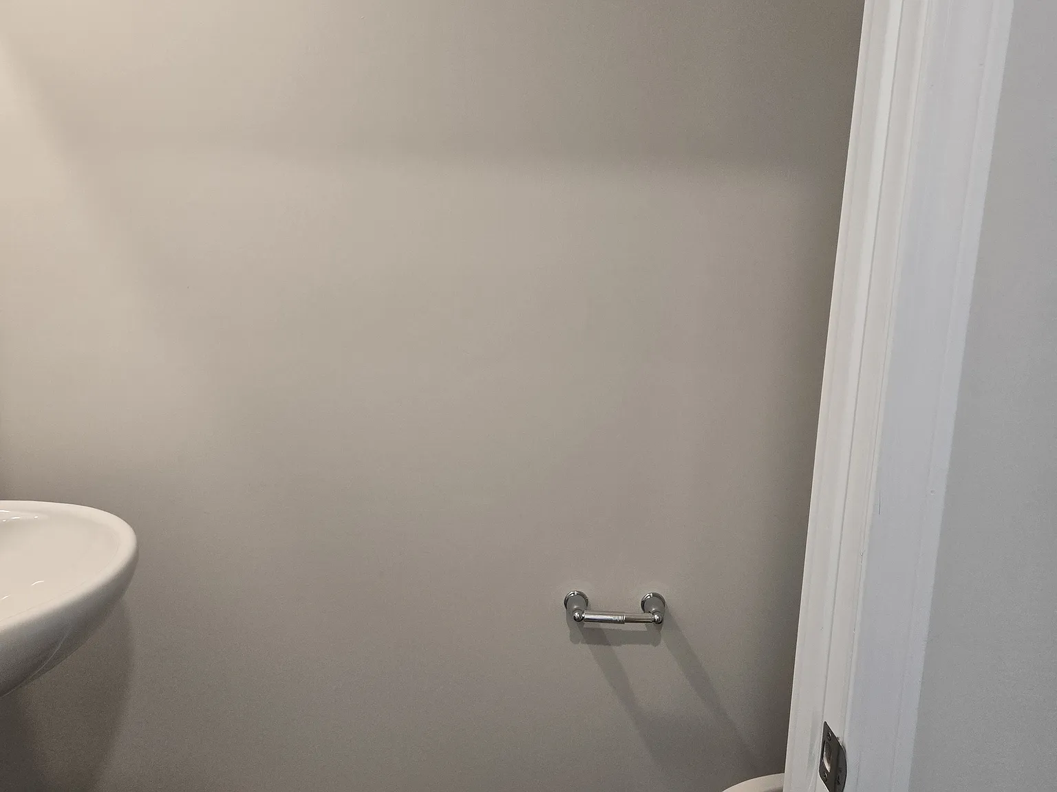 3 bed, 2.5 bath, 1450 sqft, $2,250 — Photo 3