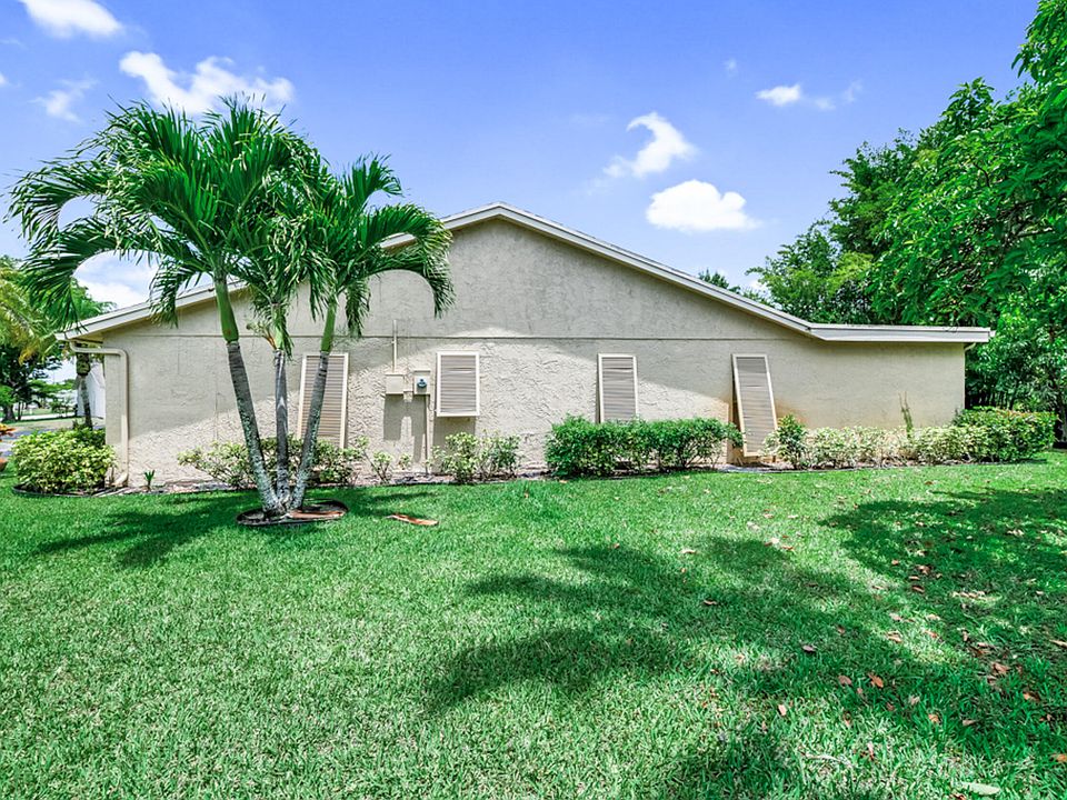 1st image of 4170 Pine Aire Drive