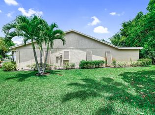 4170 Pine Aire Dr, Lake Worth, FL 33467