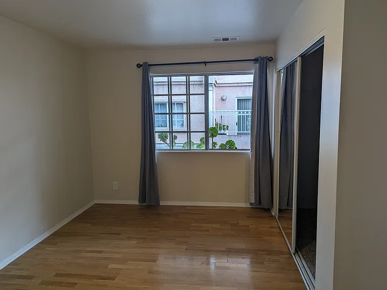 1722 Cedar St #J — Photo 9