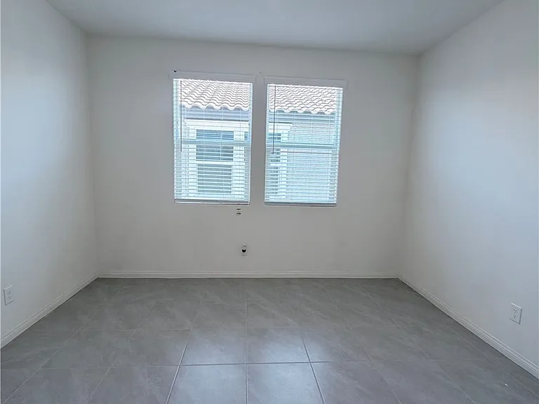 4256 Scarlet Cob Ave — Photo 16