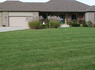 7624 Huguenard Rd, Fort Wayne, IN 46818