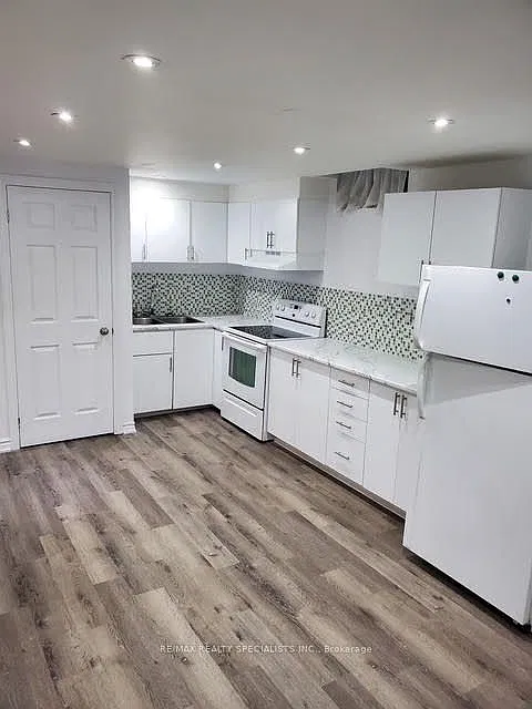 2 bed, $2,100 — Photo 2