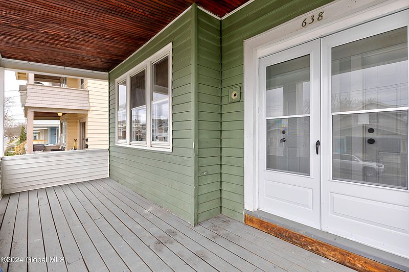3rd image of 638 N Pearl Street