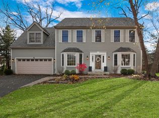 739 Williamsburg Ave, Gurnee, IL 60031