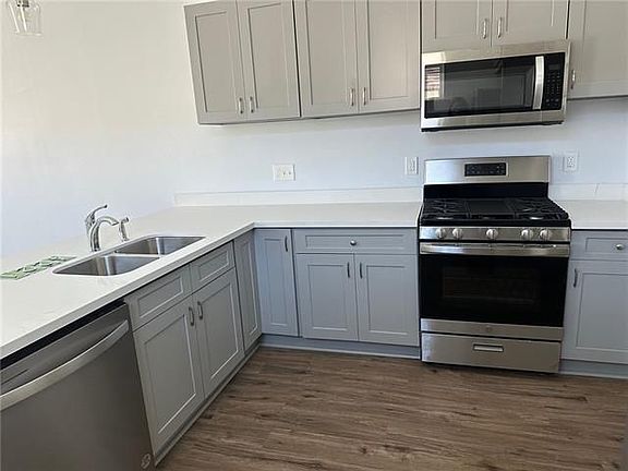 2nd image of 4221 Gen Ogden St