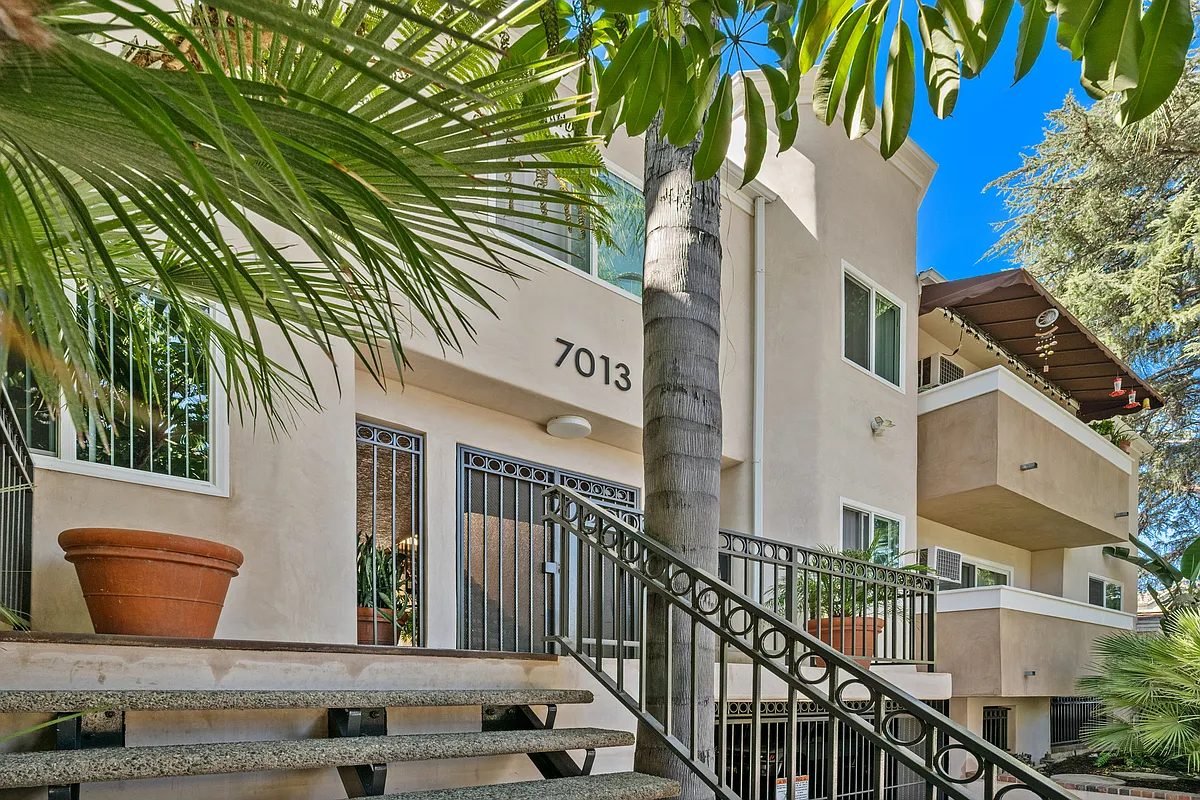 1 bed, 750 sqft, $1,995 — Photo 2