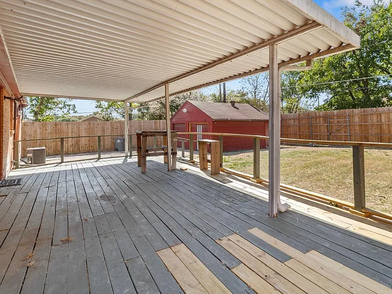 10911 Visalia Dr — Photo 21