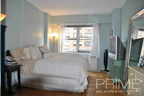 Sold by Prime NYC | media 4