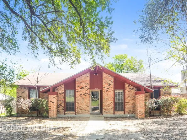 160 N Crestwood Blvd, Desoto, TX 75115