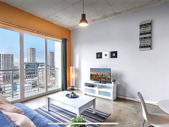 3rd image of 133 NE 2nd Ave APT 2015