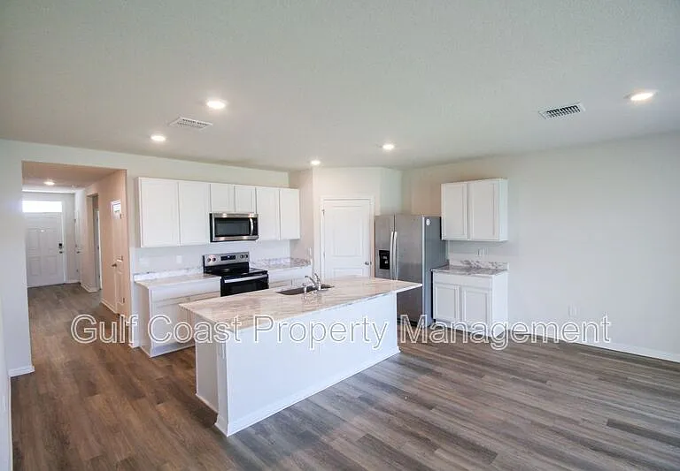18121 Metado Dr — Photo 5