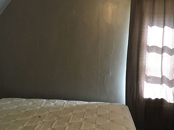 3rd image of 816 Grand Ave #8261744