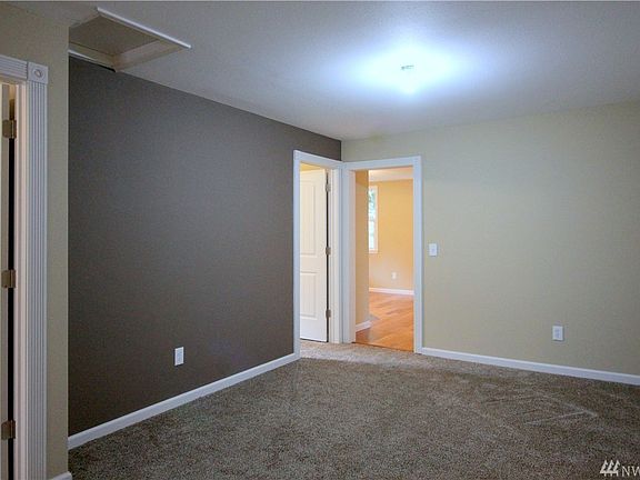 5th image of 5523 Louise St SW