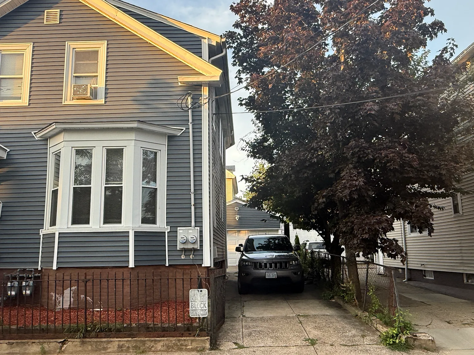 2 bed, 760 sqft, $2,000 — Photo 2