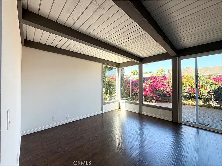 4891 Tamarack Way — Photo 5