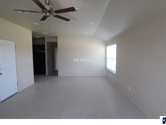 3rd image of 1705 Montell St #B