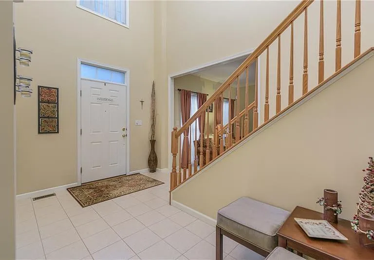 1403 N Shevlin Ct — Photo 3