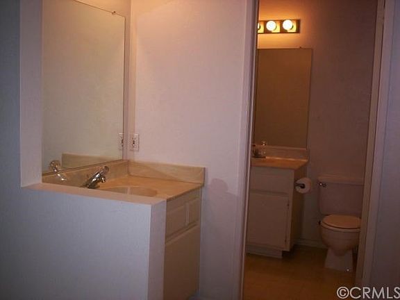 5th image of 440 Anderwood Ct APT 18