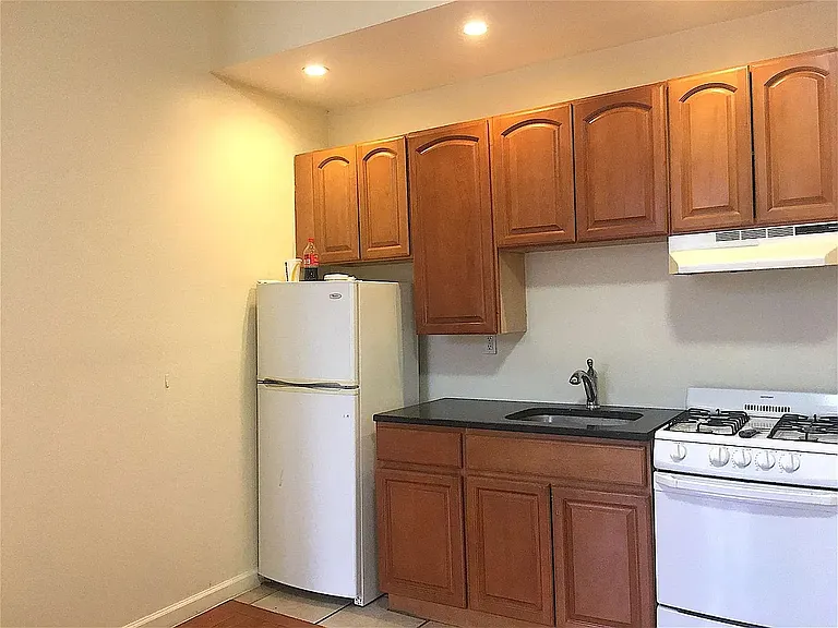 250 W 137th St #3F — Photo 5