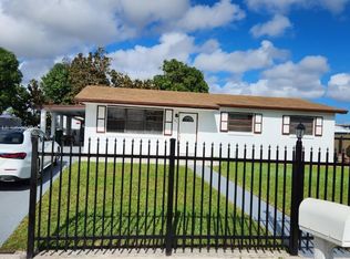 11841 SW 206th Ter, Miami, FL 33177