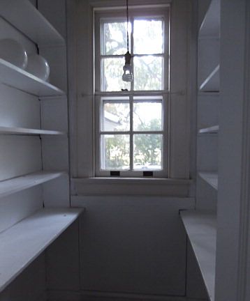 4th image of 402 Courtland St