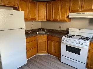 209 Bridgeboro St #1, Riverside, NJ 08075