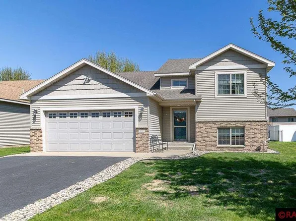 105 Doral Dr, Mankato, MN 56001