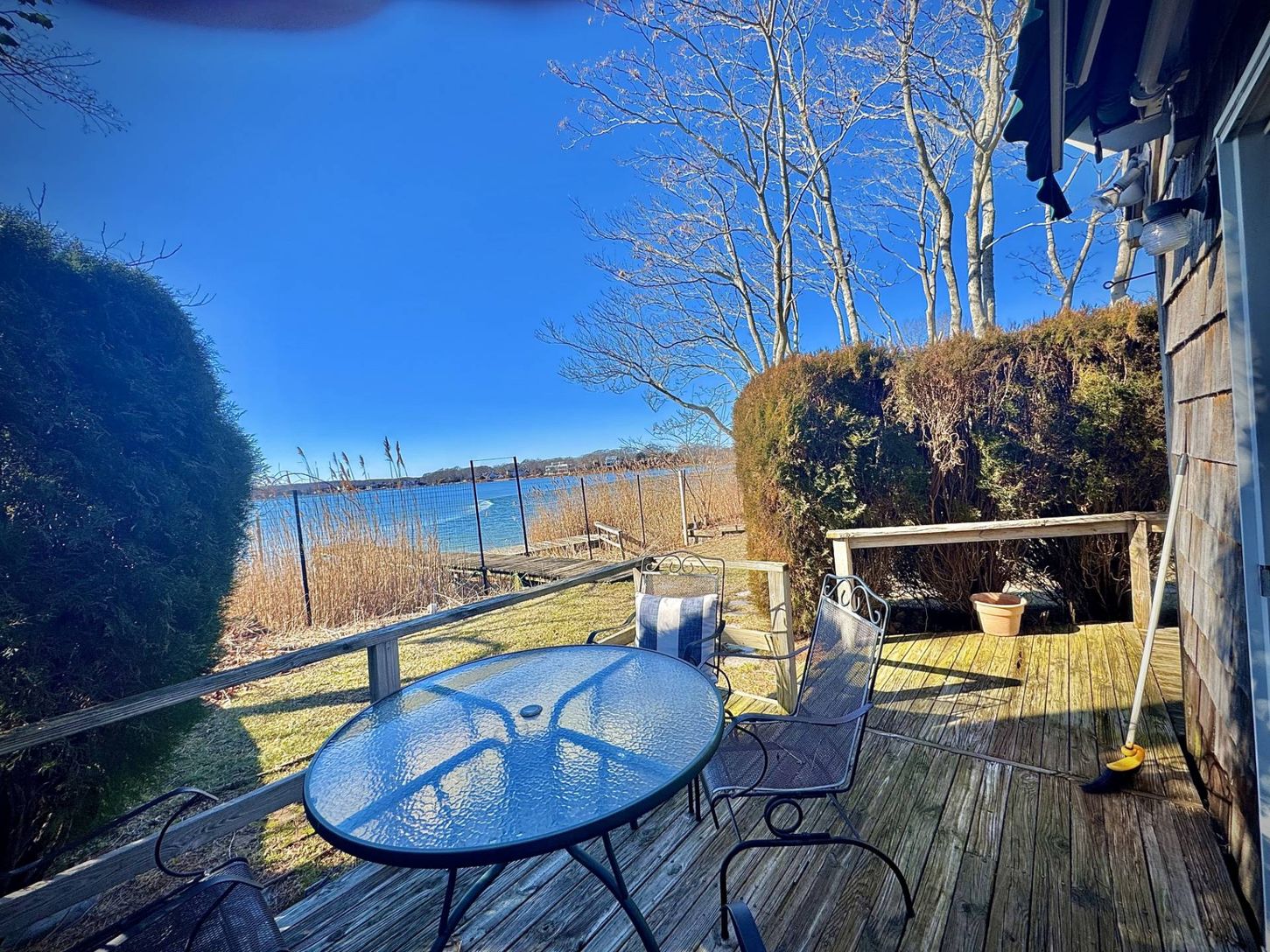 live in deck in legal cottage very close to the water