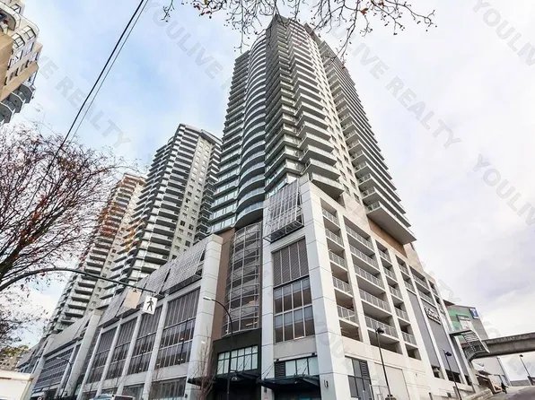 888 Carnarvon St #32XX, New Westminster, BC V3M 0C6