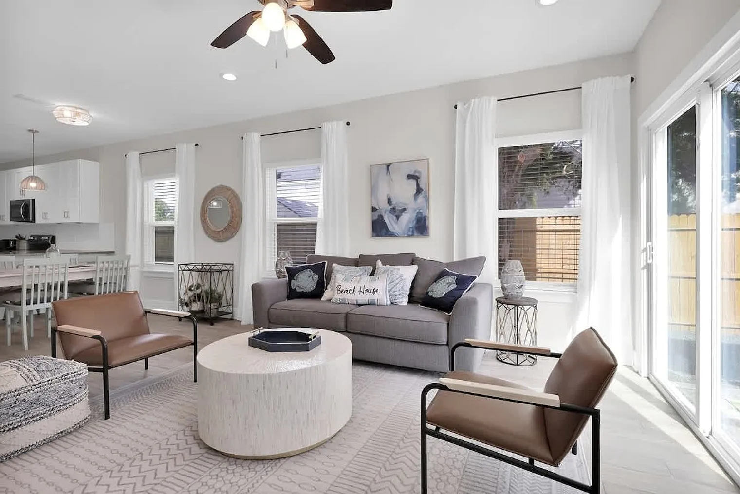 4 bed, 2.0 bath, 1732 sqft, $3,244 — Photo 2