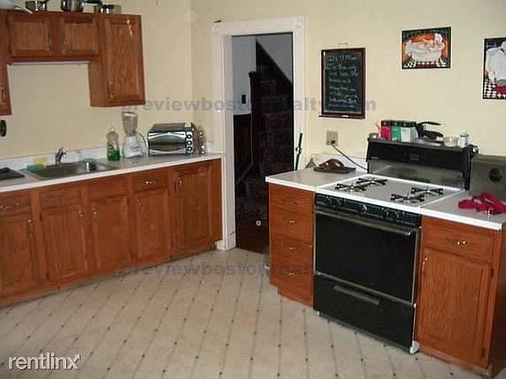 2nd image of 16 Burton St #2