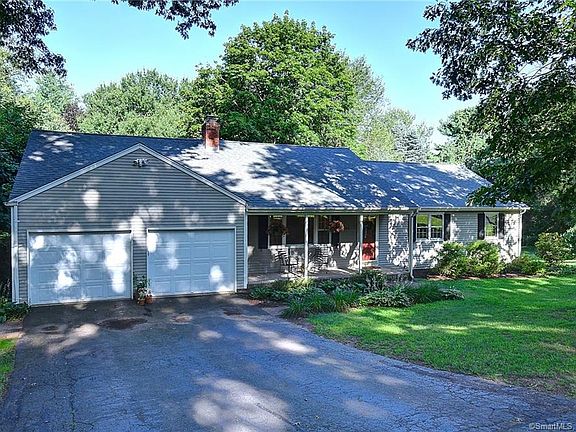 2nd image of 103 Stevens Ln