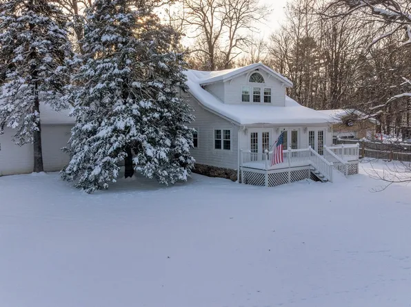 209 Park Ave W, Hackensack, MN 56452