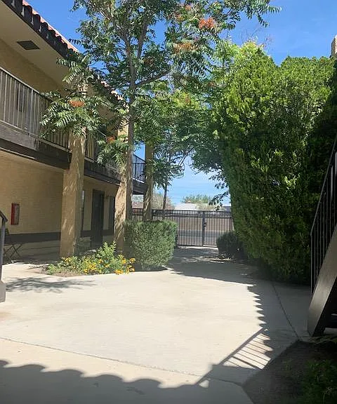 539 E Ridgecrest Blvd #H — Photo 19