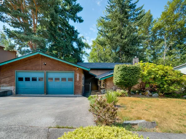 3820 SE El Camino Dr, Gresham, OR 97080