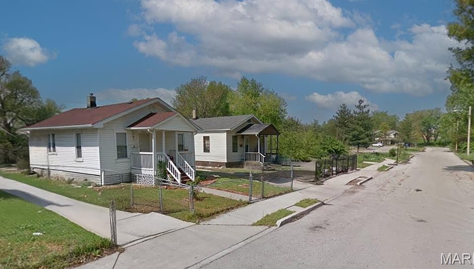 2nd image of 2646 Renshaw Ave