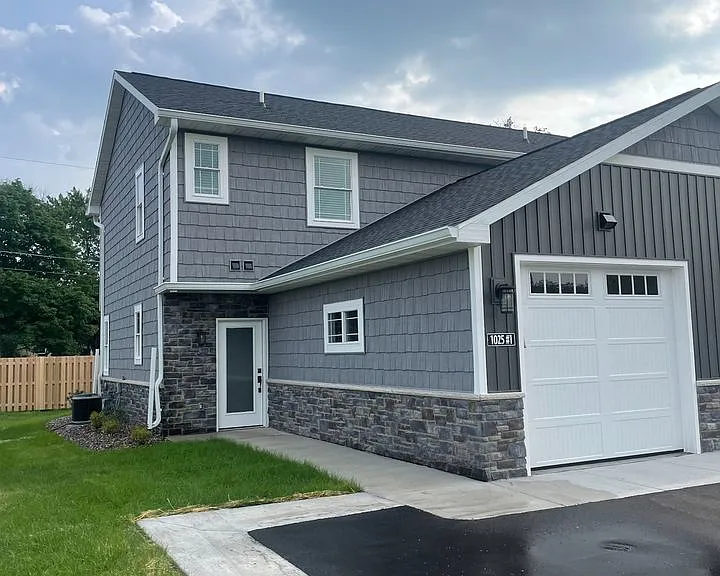 1023 S Nicolet Rd #6 — Photo 5