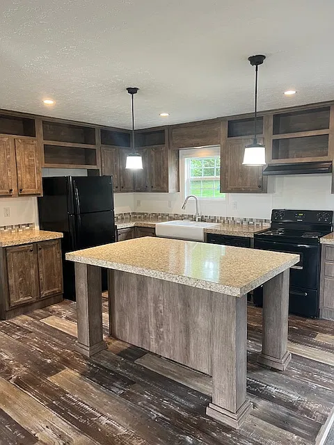 3 bed, 2000 sqft, $1,950 — Photo 3