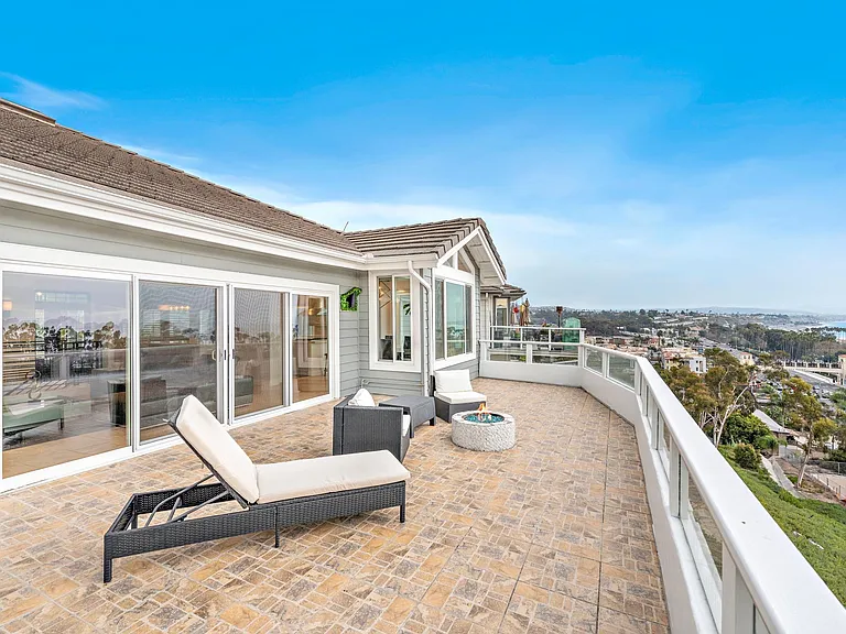 25256 Manzanita Dr — Photo 35