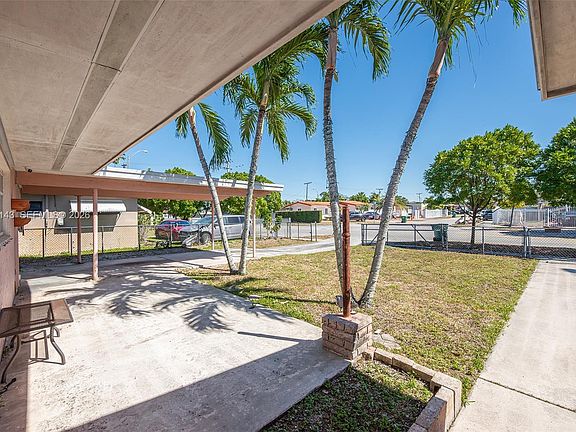 5th image of 11300 NW 62nd Ave
