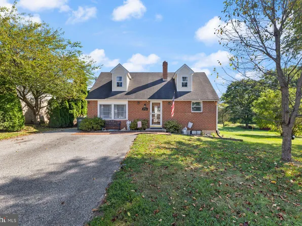 2755 Anita Dr, Dover, PA 17315
