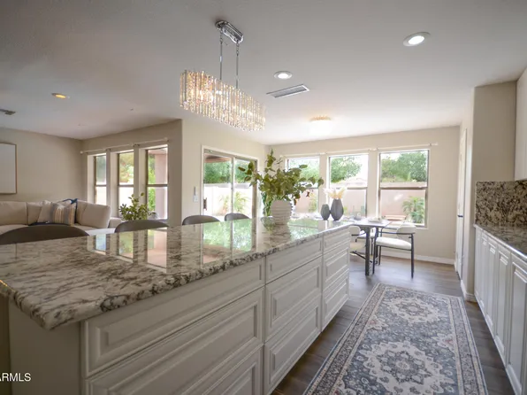 2073 E WILDHORSE Drive, Chandler, AZ 85286