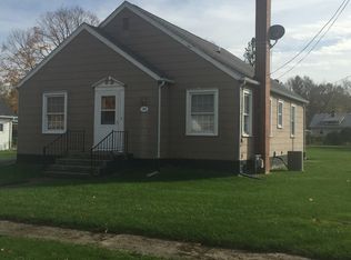 425 Brewster St, Tiskilwa, IL 61368