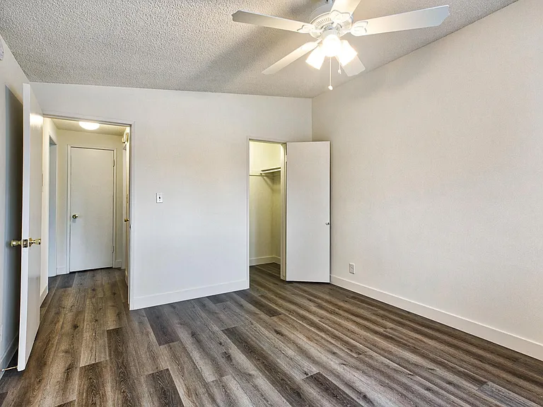 Haskell Apartments — Photo 12